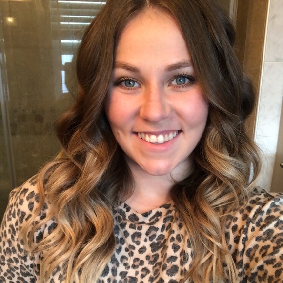 Meet your Posher, Sherri - Picture 1 of 1